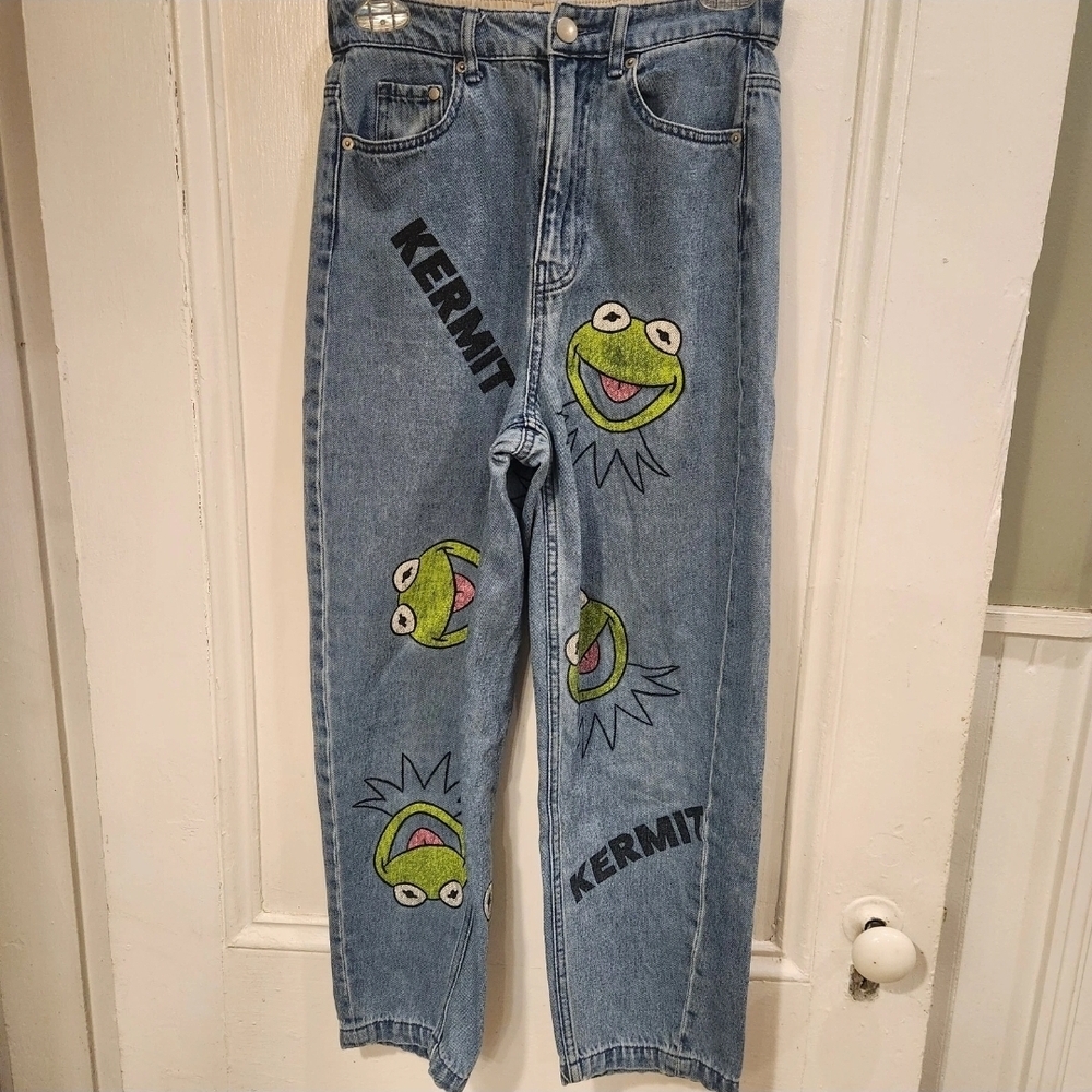 H&M Divided Disney Kermit The Frog Jeans.   Size 2 /4.  Waist 26.  High Waist.